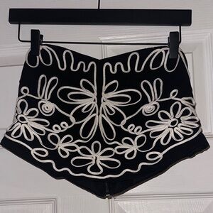 Forever 21 Black and White Embroidered tube top